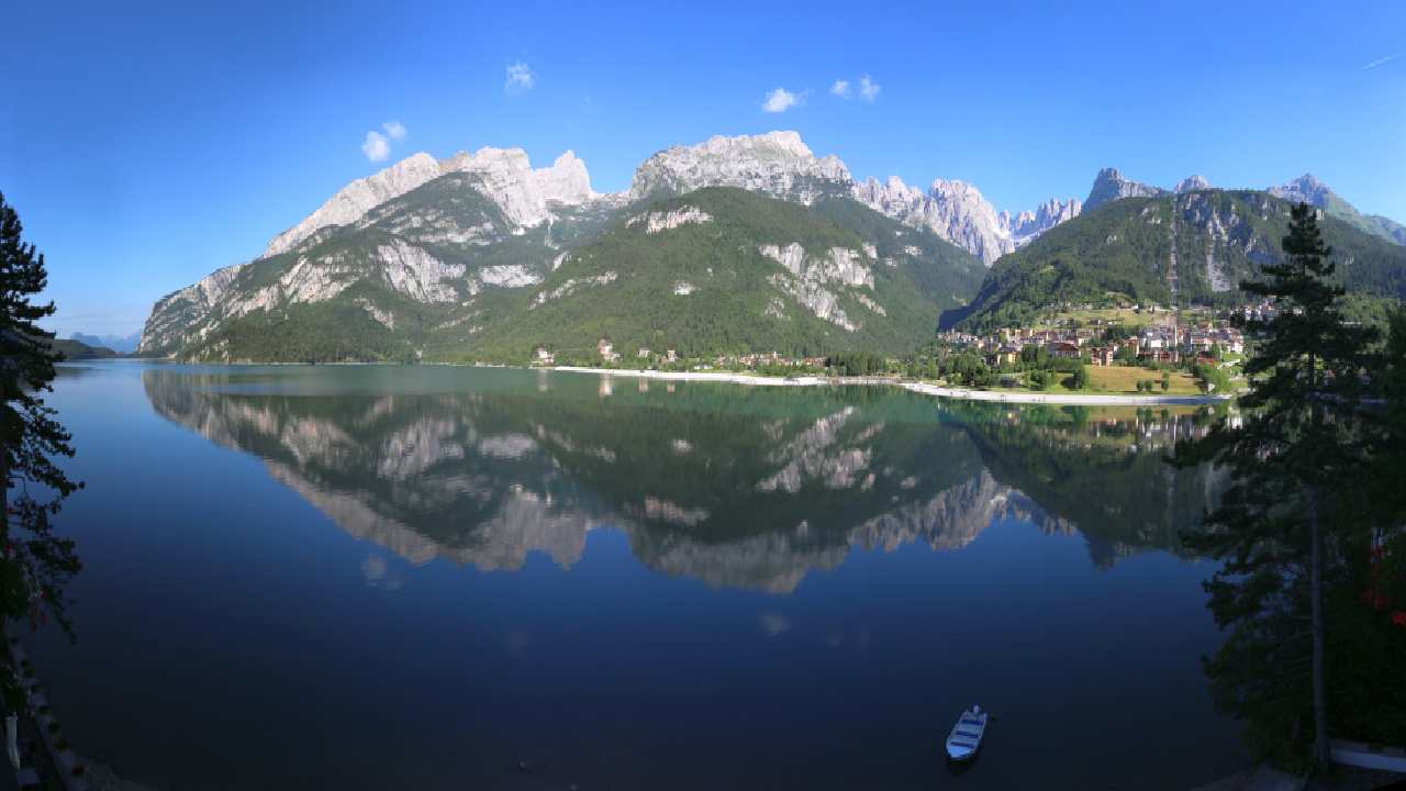 La questione della capacità di carico è cruciale per il lago di Molveno