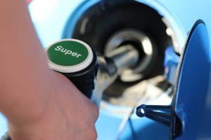 Quanto guadagnano i distributori da benzina e gasolio