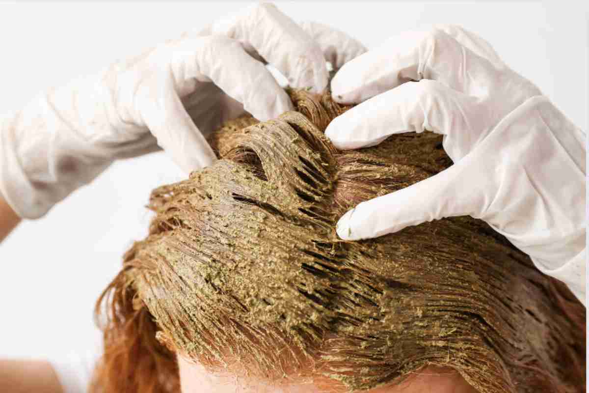 Rimediare ai capelli bianchi con prodotti naturali